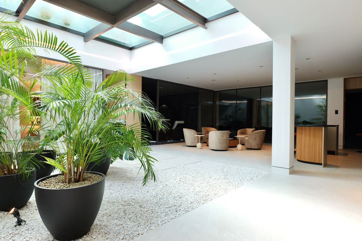 Huis te koop in The Golden Mile | 5 slaapkamers H5159518