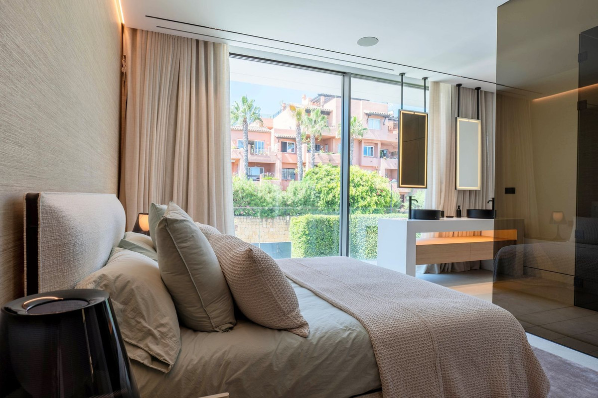 Huis te koop in The Golden Mile | 5 slaapkamers H5159518