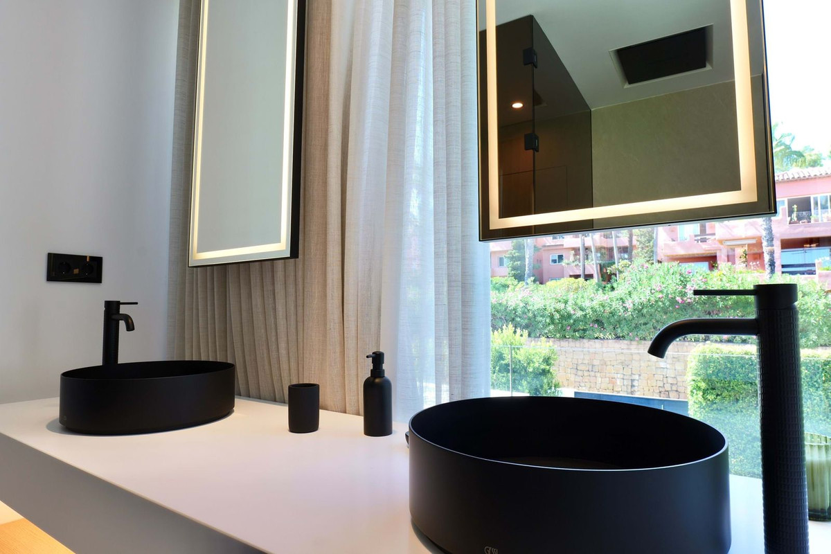 Huis te koop in The Golden Mile | 5 slaapkamers H5159518