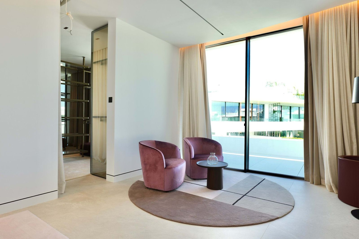 Huis te koop in The Golden Mile | 5 slaapkamers H5159518