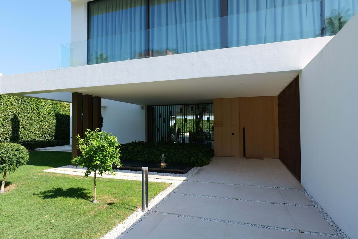 Huis te koop in The Golden Mile | 5 slaapkamers H5159518
