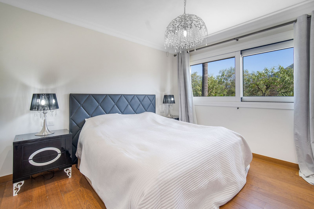 Huis te koop in The Golden Mile | 4 slaapkamers H5166079