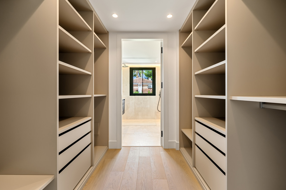 Huis te koop in The Golden Mile | 5 slaapkamers H5181556