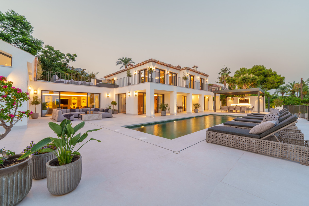 Huis te koop in The Golden Mile | 5 slaapkamers H5181556