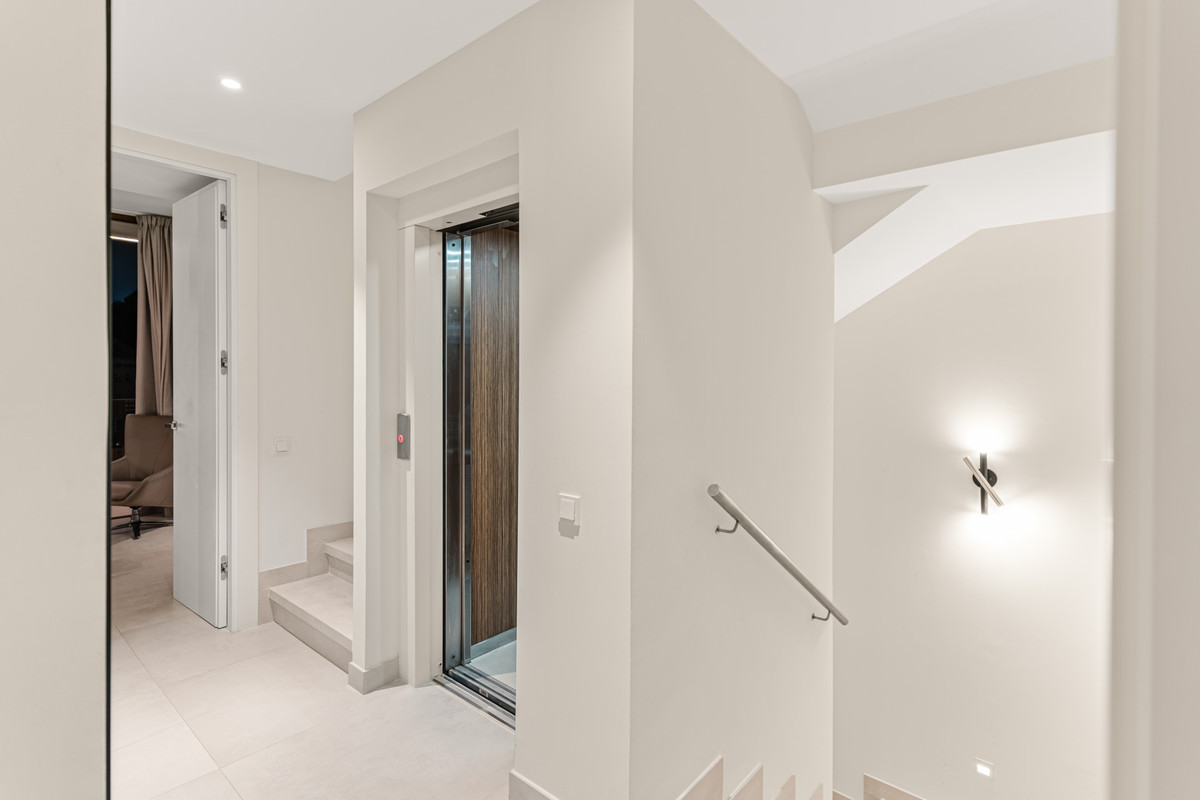 Property main view 33