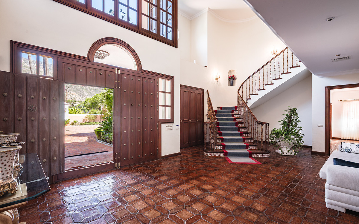 Huis te koop in The Golden Mile | 20 slaapkamers H5211253