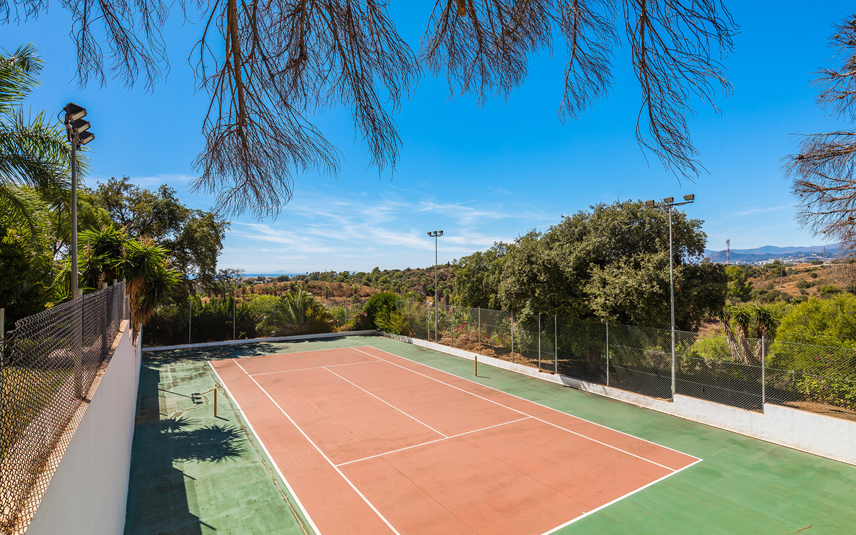 Huis te koop in The Golden Mile | 20 slaapkamers H5211253