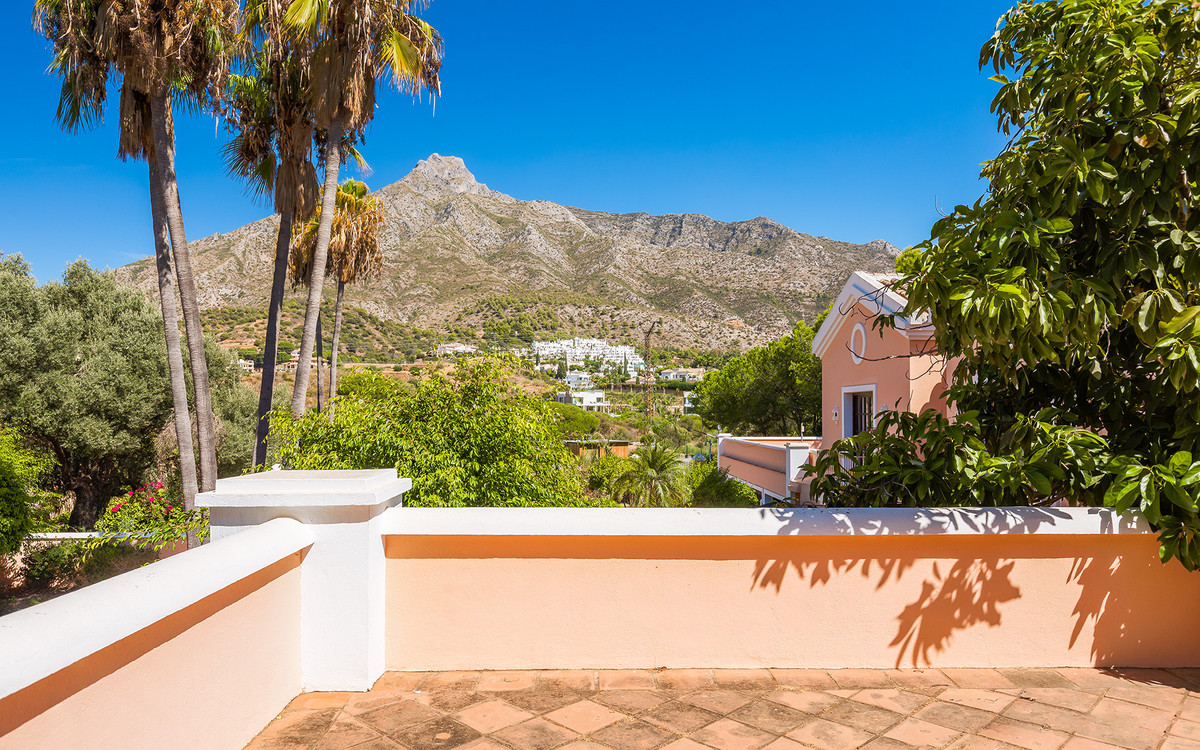 Huis te koop in The Golden Mile | 20 slaapkamers H5211253