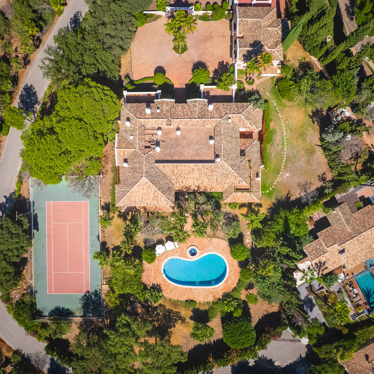 Huis te koop in The Golden Mile | 20 slaapkamers H5211253