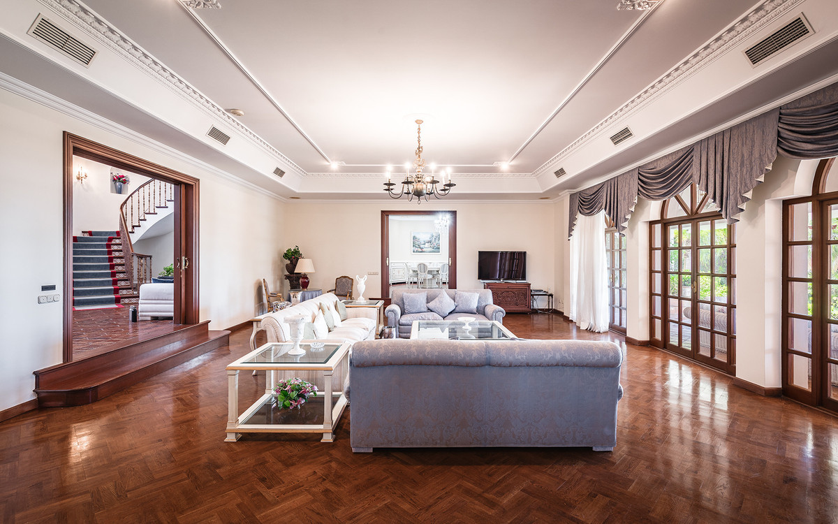 Huis te koop in The Golden Mile | 20 slaapkamers H5211253