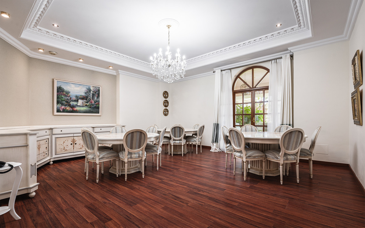 Huis te koop in The Golden Mile | 20 slaapkamers H5211253