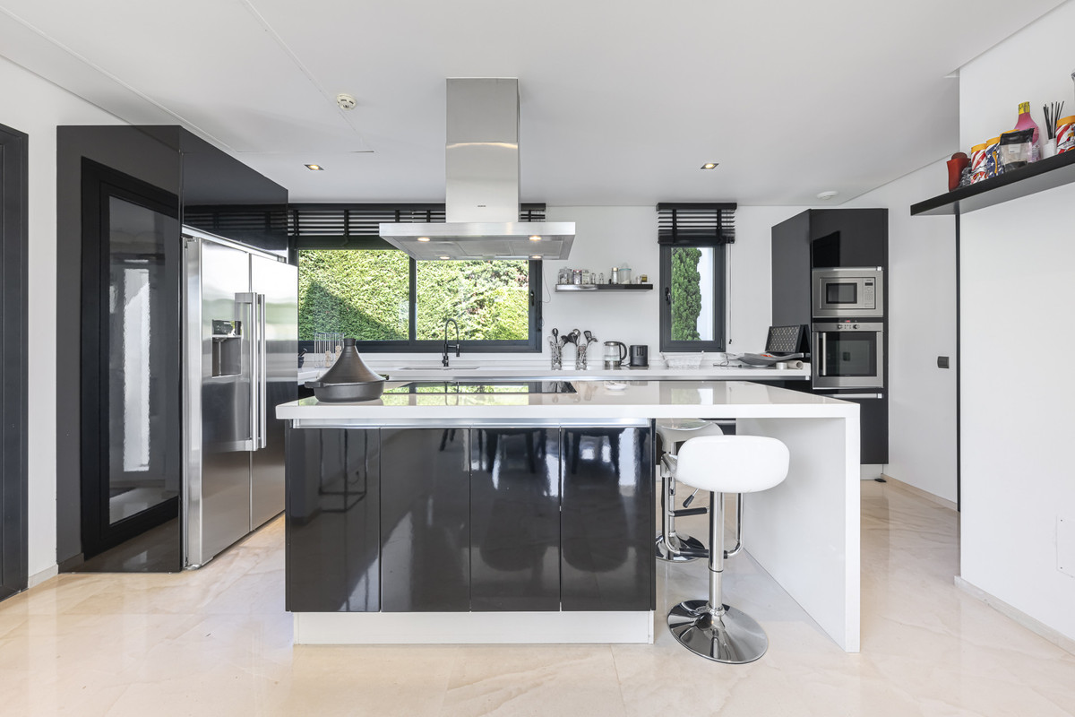 Huis te koop in The Golden Mile | 5 slaapkamers H5222695