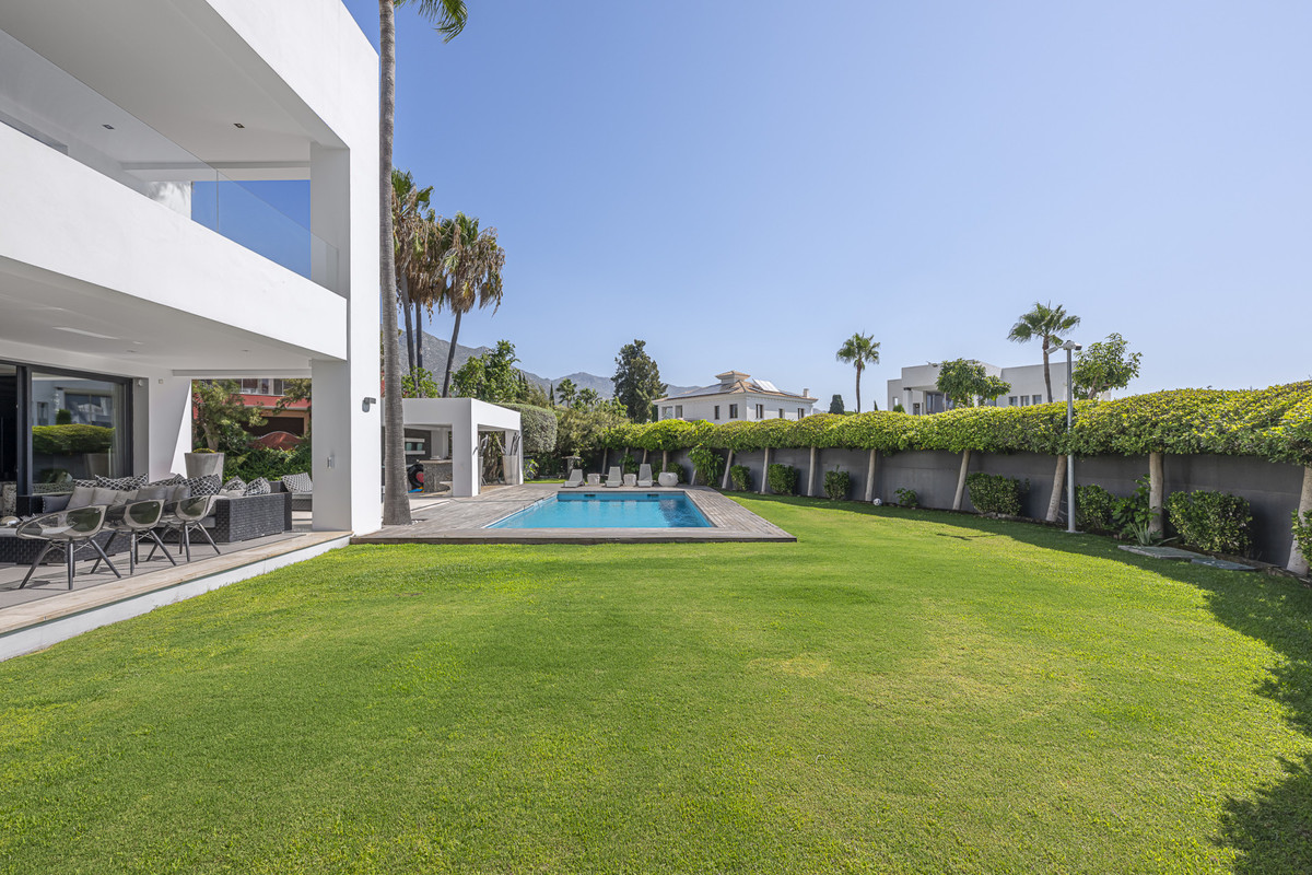 Huis te koop in The Golden Mile | 5 slaapkamers H5222695