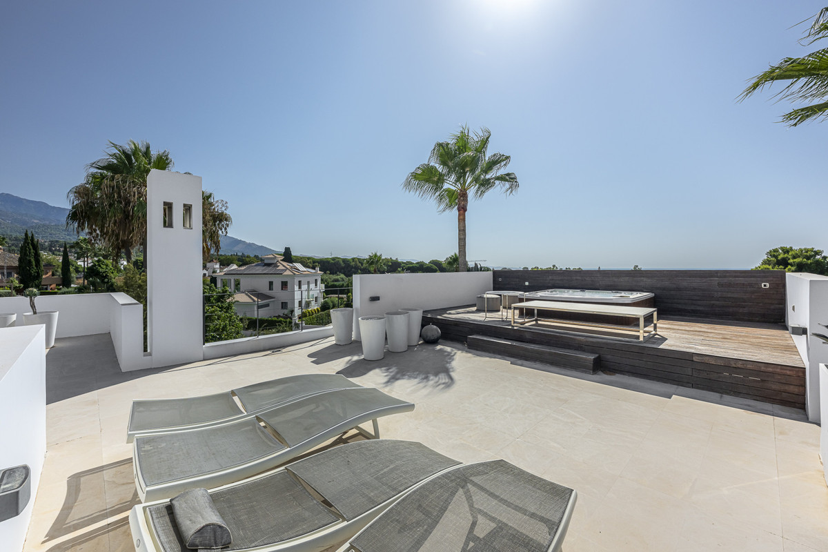 Huis te koop in The Golden Mile | 5 slaapkamers H5222695