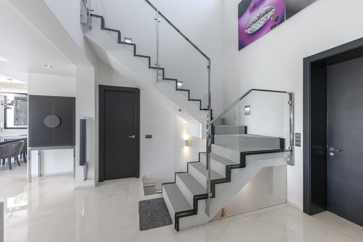 Huis te koop in The Golden Mile | 5 slaapkamers H5222695