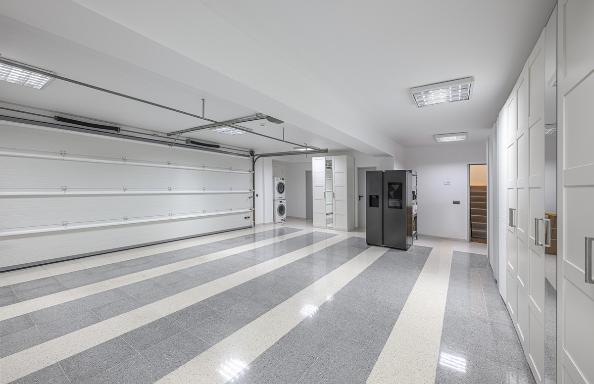 Huis te koop in The Golden Mile | 5 slaapkamers H5222695