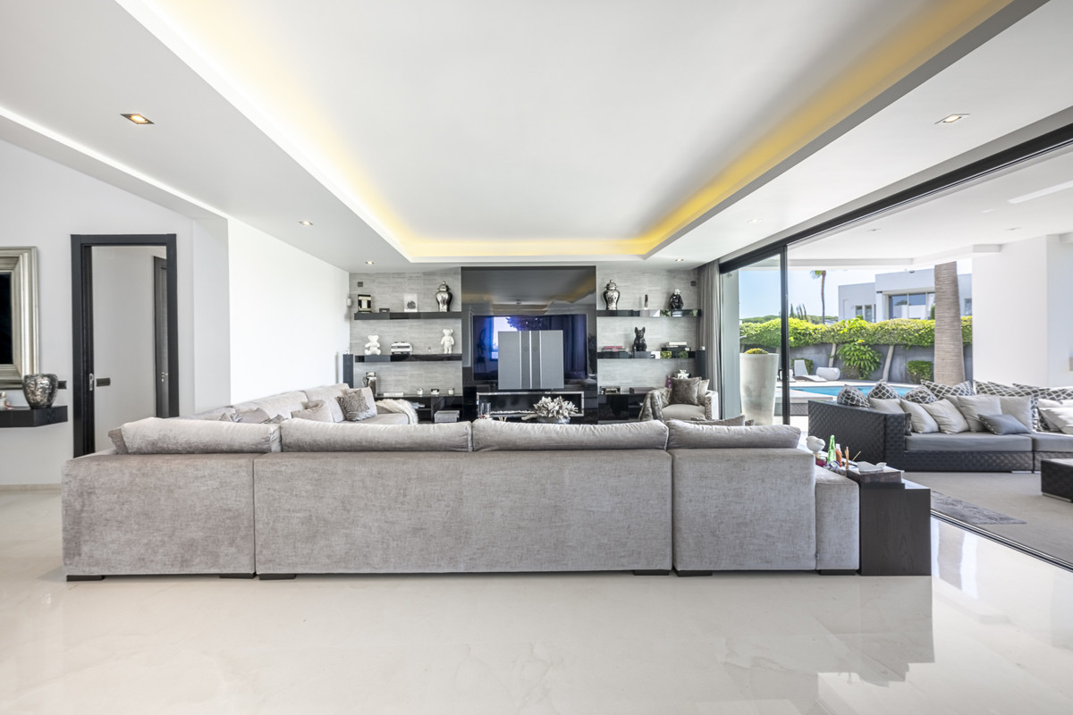 Huis te koop in The Golden Mile | 5 slaapkamers H5222695