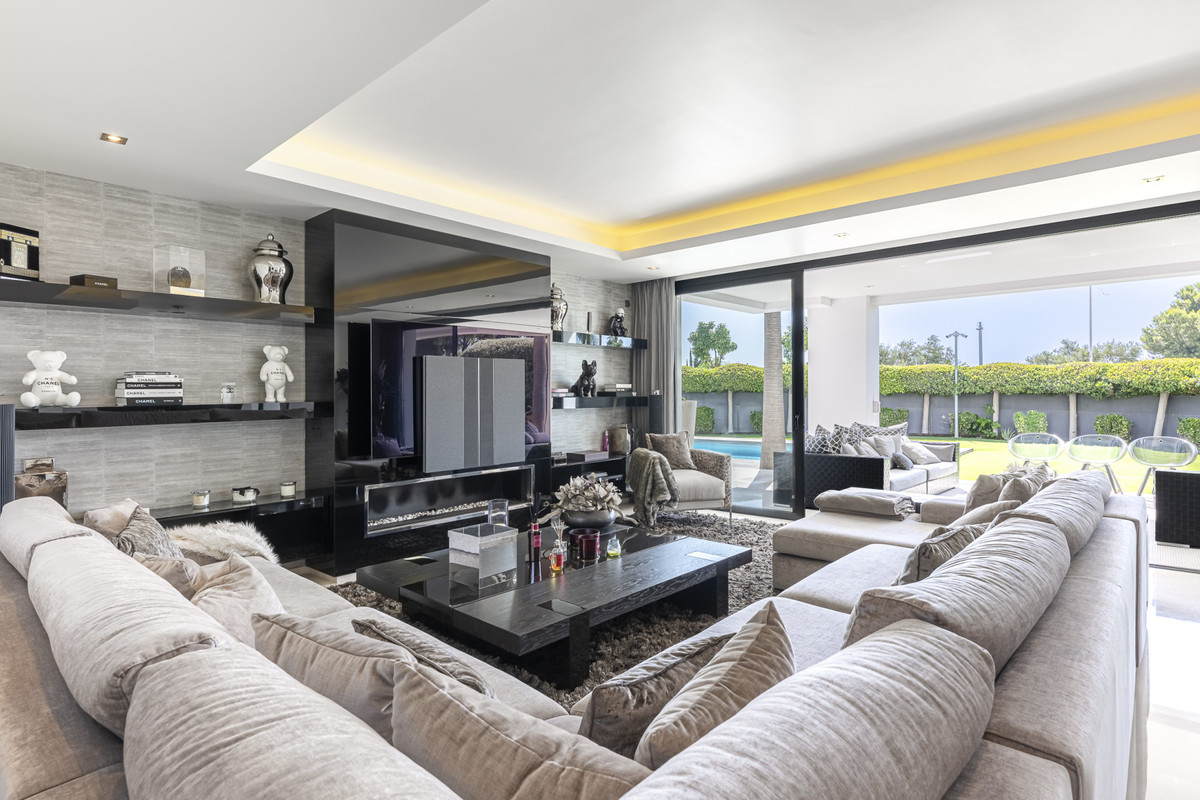 Huis te koop in The Golden Mile | 5 slaapkamers H5222695