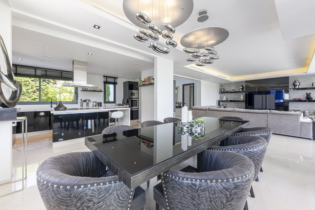 Huis te koop in The Golden Mile | 5 slaapkamers H5222695