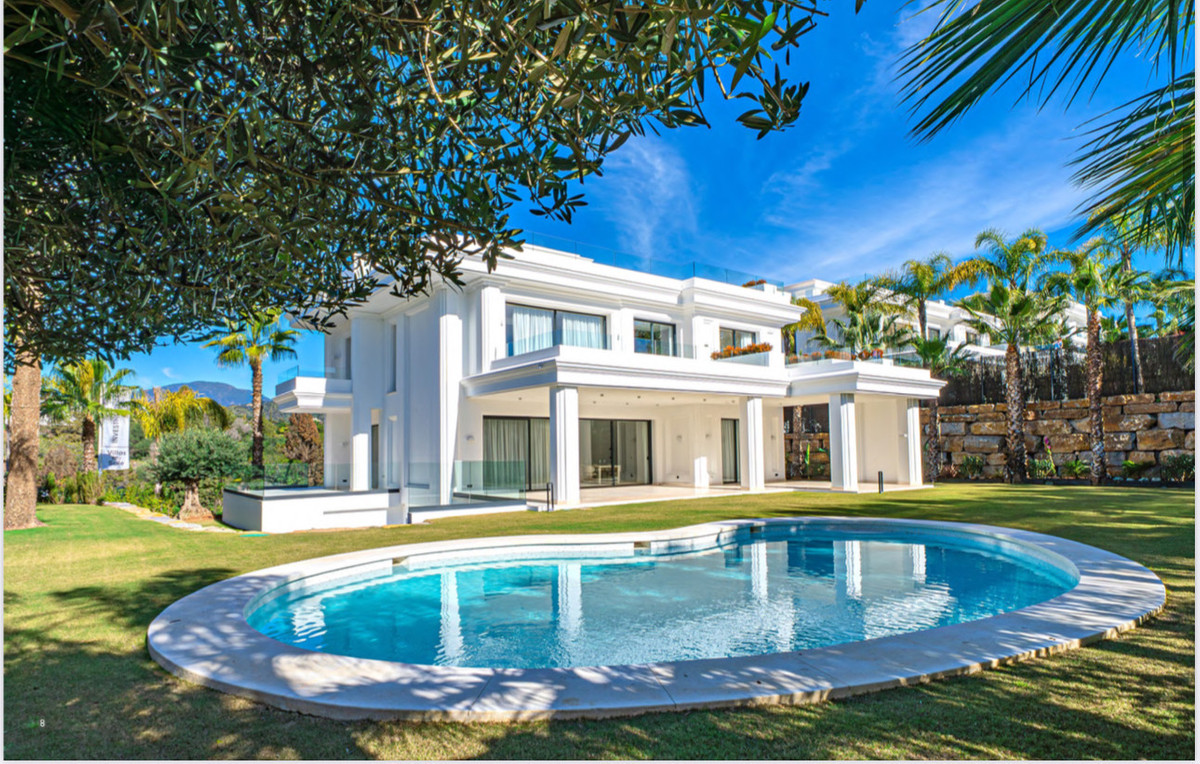 Huis te koop in The Golden Mile | 6 slaapkamers H5229157