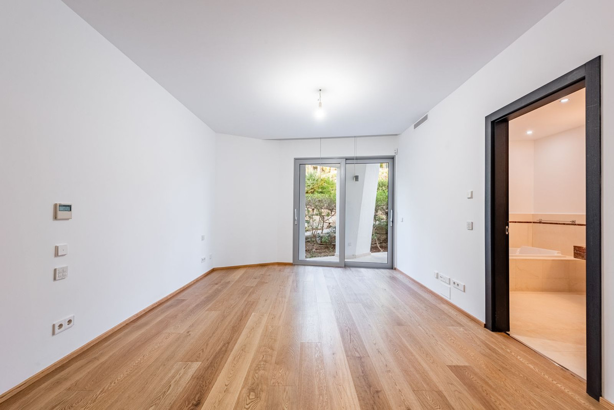 Huis te koop in The Golden Mile | 4 slaapkamers H5236576