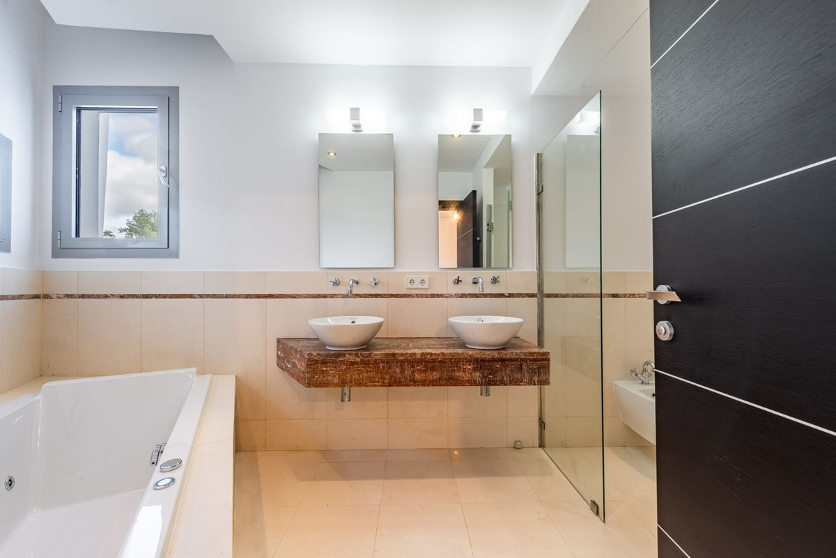 Huis te koop in The Golden Mile | 4 slaapkamers H5236576