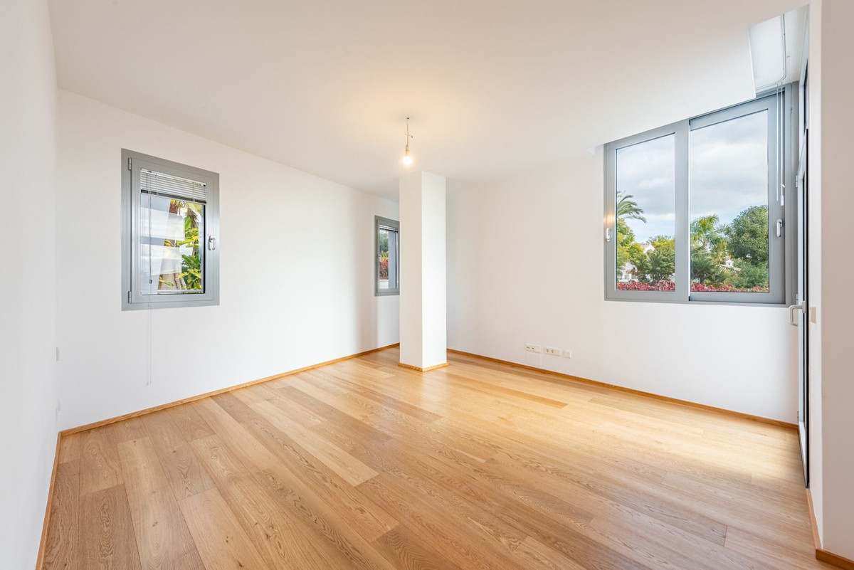 Huis te koop in The Golden Mile | 4 slaapkamers H5236576