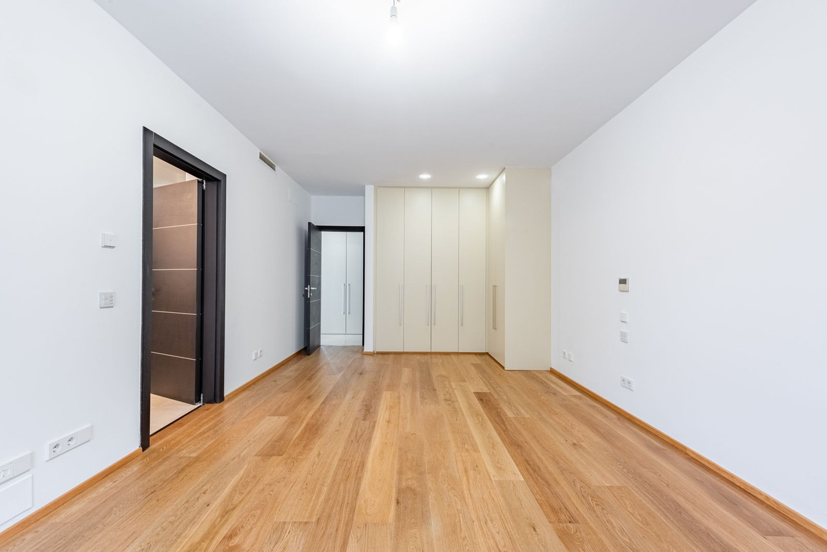 Huis te koop in The Golden Mile | 4 slaapkamers H5236576