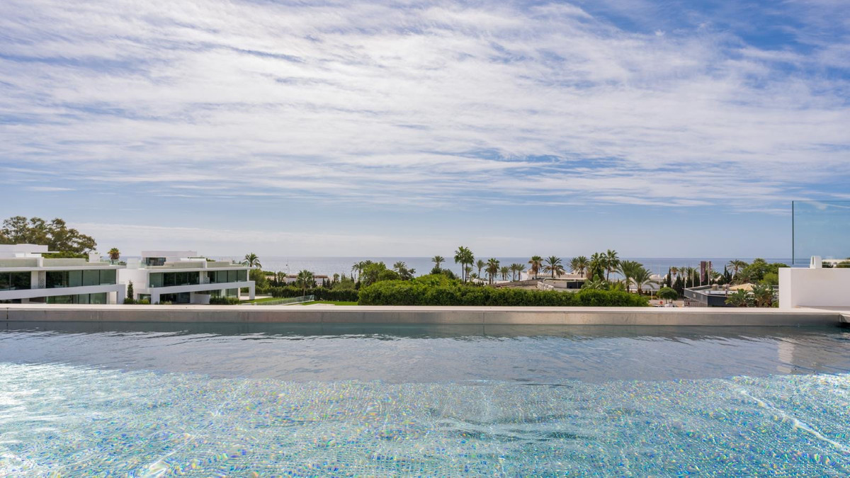 Huis te koop in The Golden Mile | 5 slaapkamers H5256358