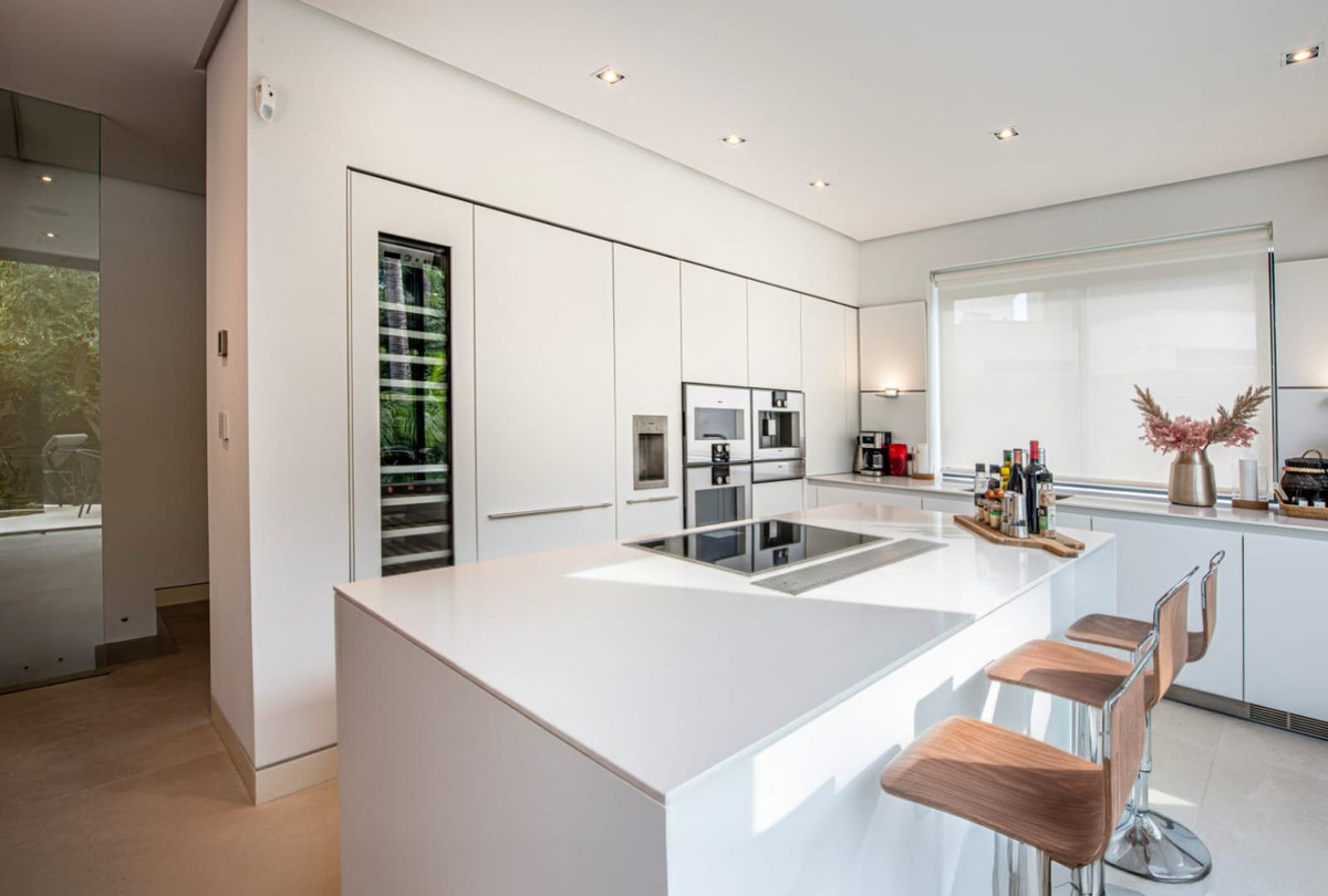 Huis te koop in The Golden Mile | 5 slaapkamers H5261458