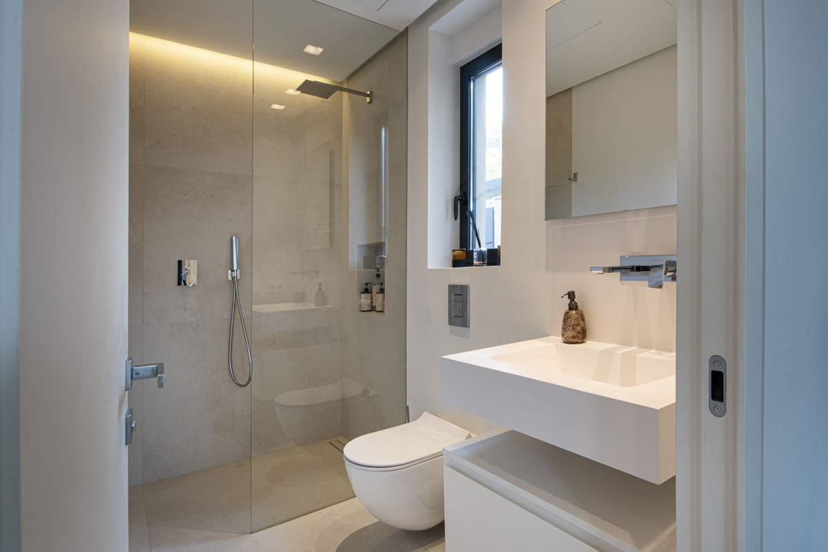 Huis te koop in The Golden Mile | 5 slaapkamers H5261458