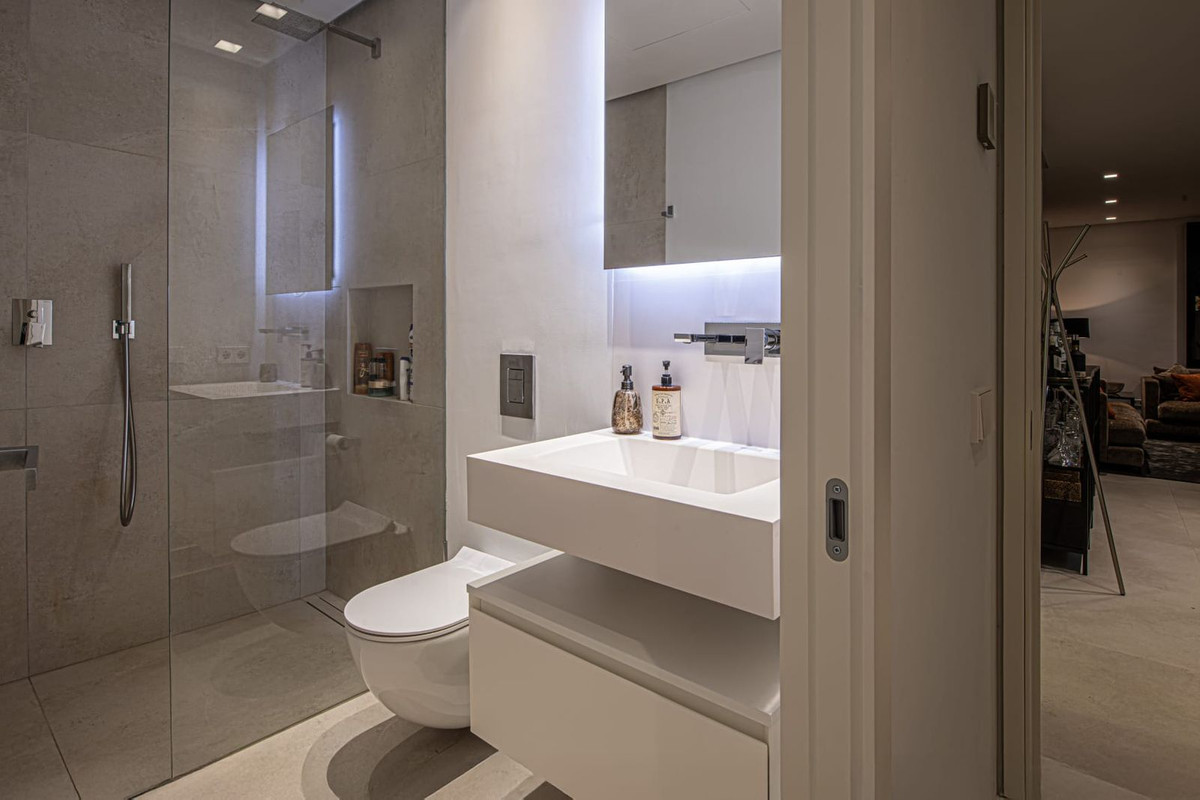 Huis te koop in The Golden Mile | 5 slaapkamers H5261458