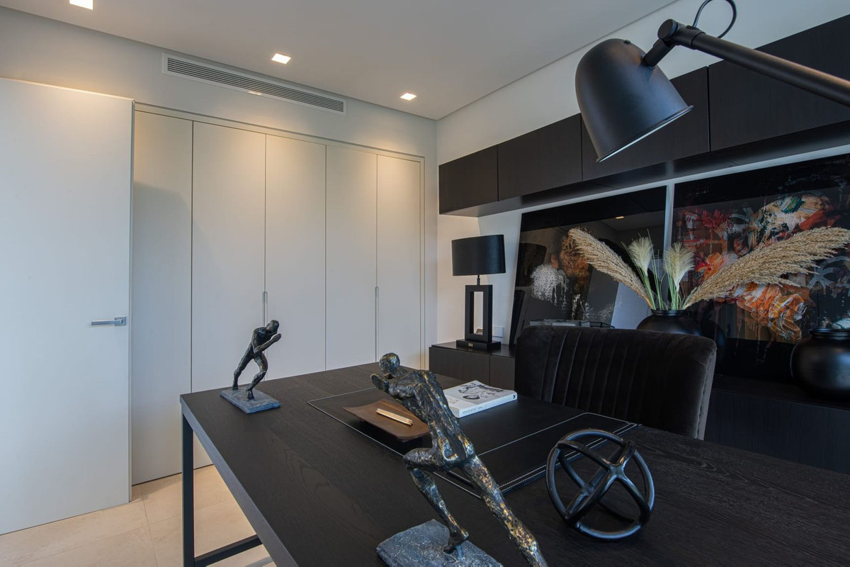 Huis te koop in The Golden Mile | 5 slaapkamers H5261458