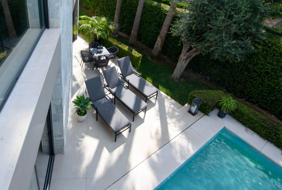 Huis te koop in The Golden Mile | 5 slaapkamers H5261458