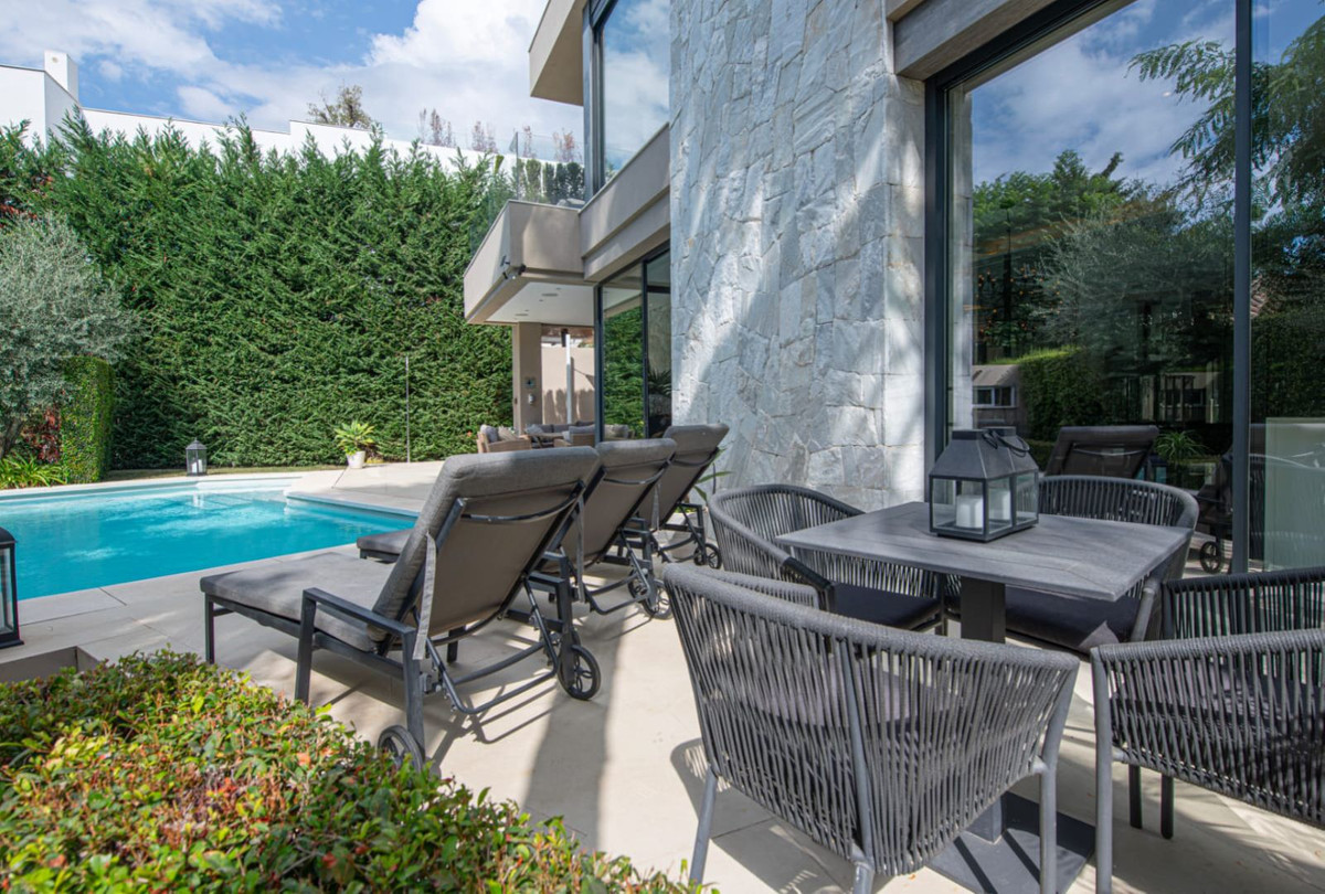 Huis te koop in The Golden Mile | 5 slaapkamers H5261458