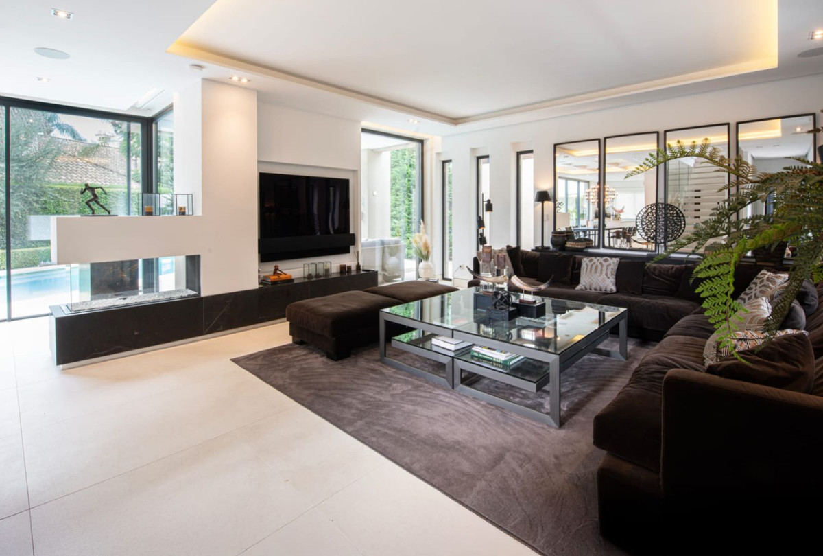 Huis te koop in The Golden Mile | 5 slaapkamers H5261458