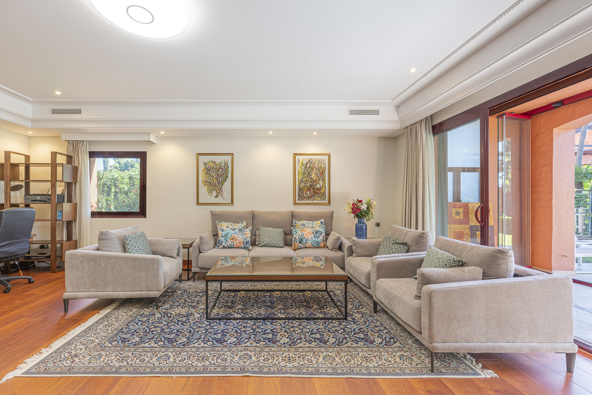 Huis te koop in The Golden Mile | 4 slaapkamers H5264062