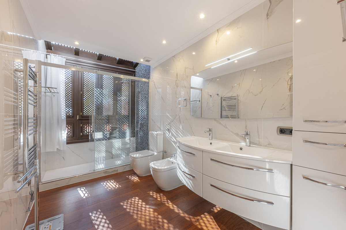 Huis te koop in The Golden Mile | 4 slaapkamers H5264062