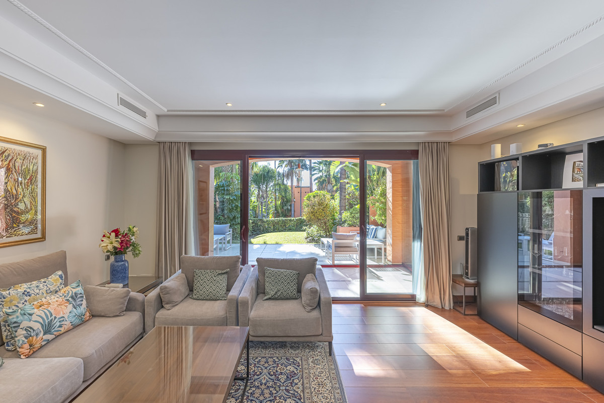 Huis te koop in The Golden Mile | 4 slaapkamers H5264062