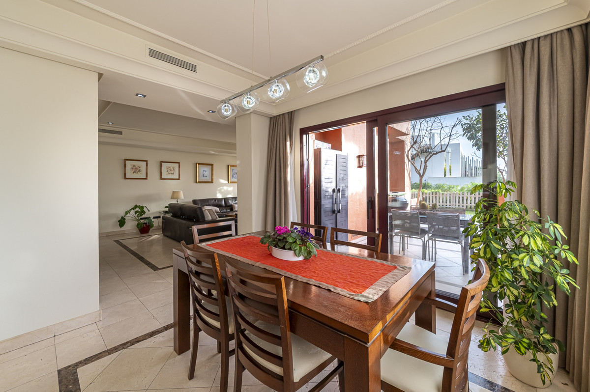 Duplex te koop in The Golden Mile | 4 slaapkamers H5264545