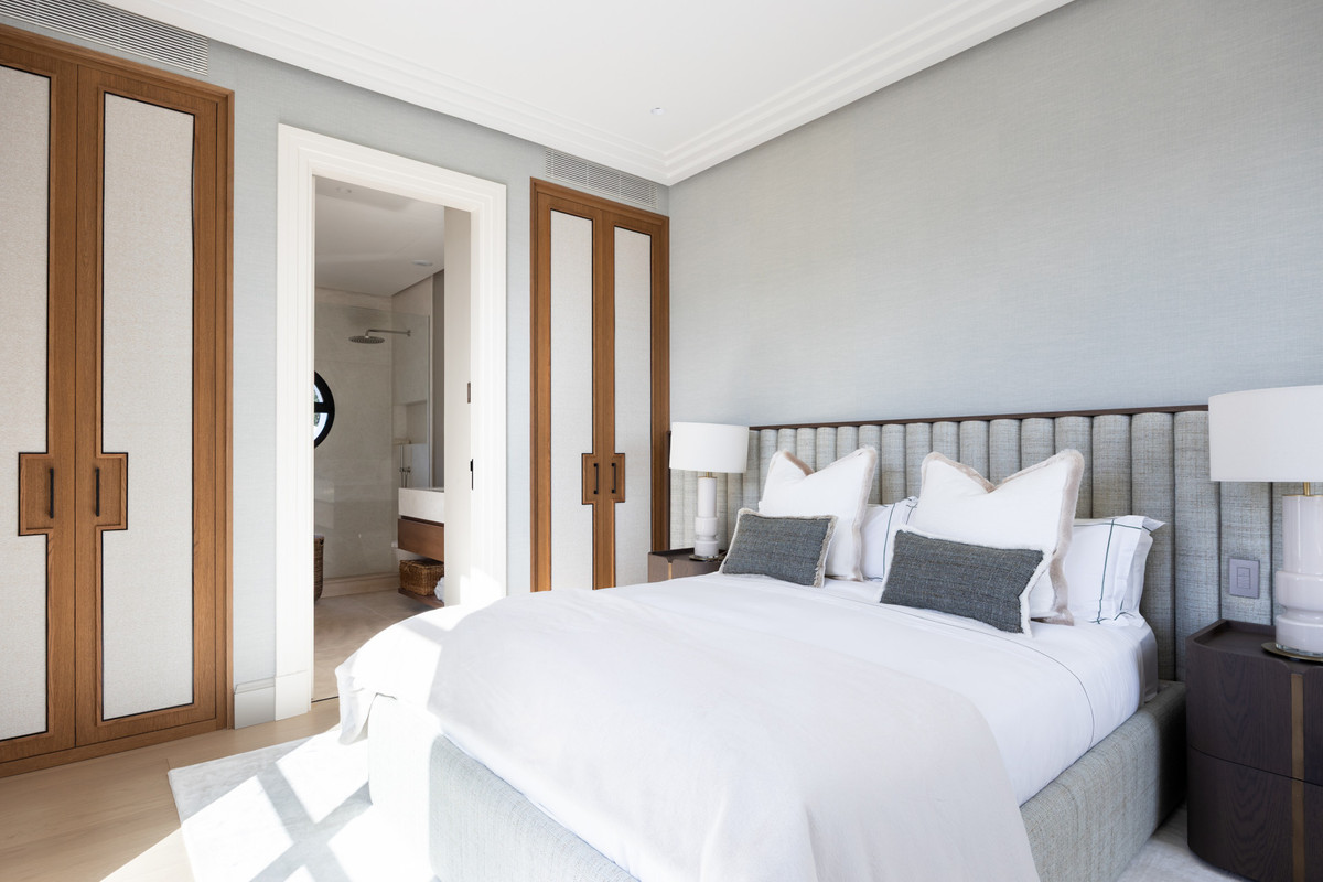 Huis te koop in The Golden Mile | 6 slaapkamers H5265109