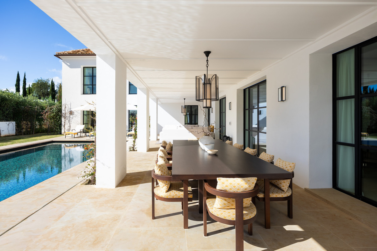 Huis te koop in The Golden Mile | 6 slaapkamers H5265109