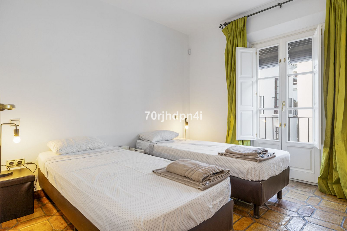 Appartement te koop in The Golden Mile | 2 slaapkamers H5272030