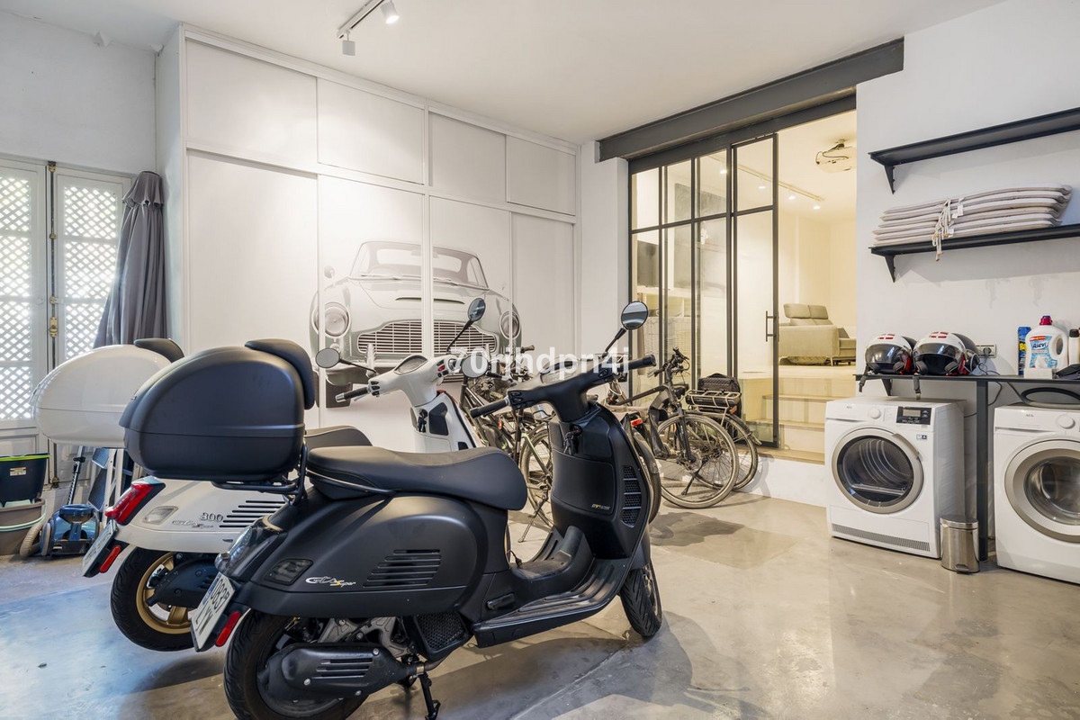 Appartement te koop in The Golden Mile | 2 slaapkamers H5272030