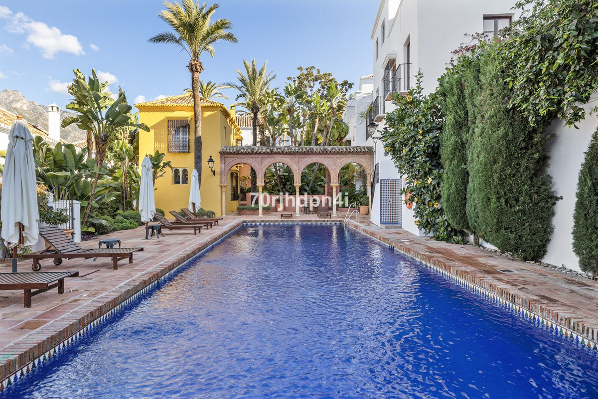 Appartement te koop in The Golden Mile | 2 slaapkamers H5272030