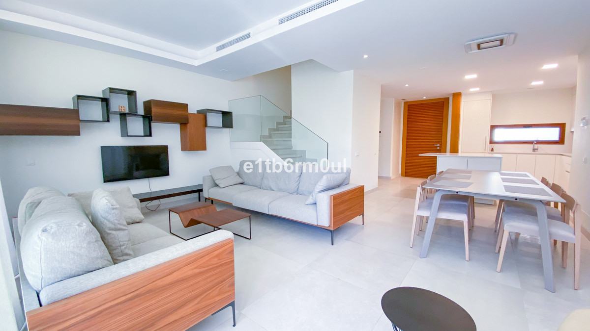 Huis te koop in The Golden Mile | 3 slaapkamers H5306212