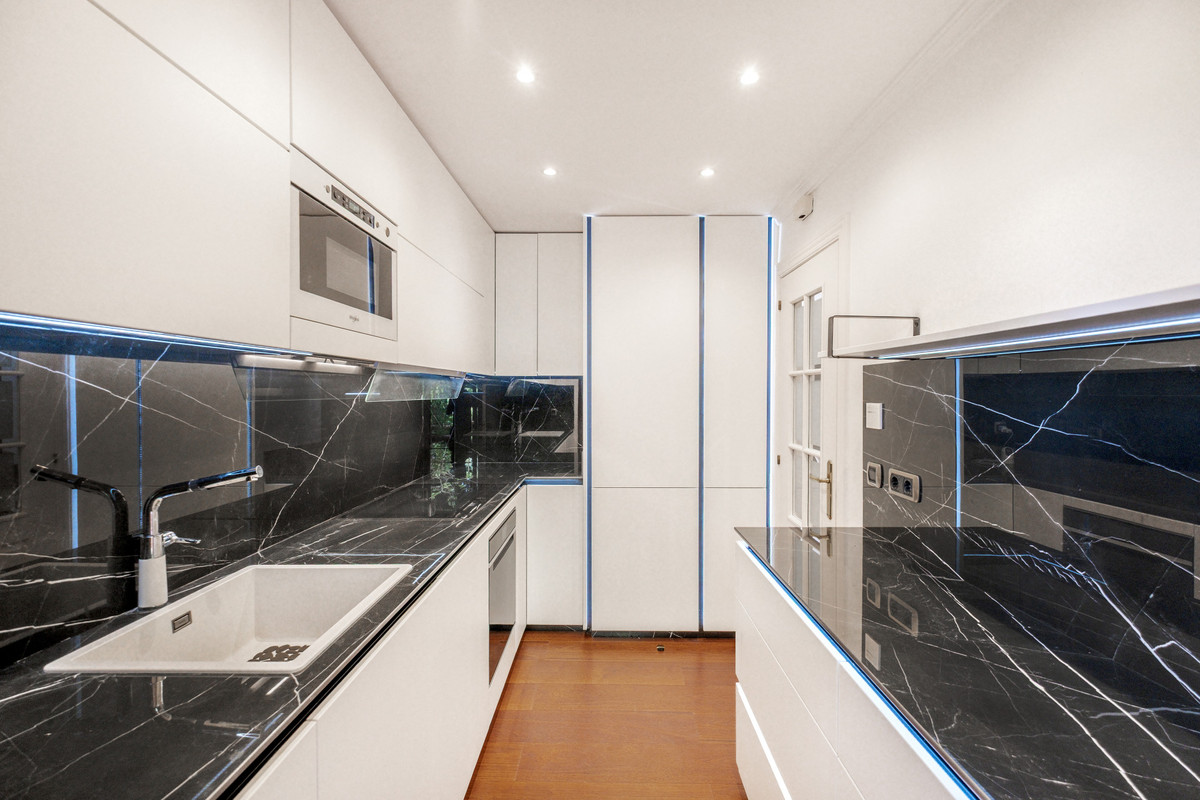 Huis te koop in The Golden Mile | 4 slaapkamers H5307085