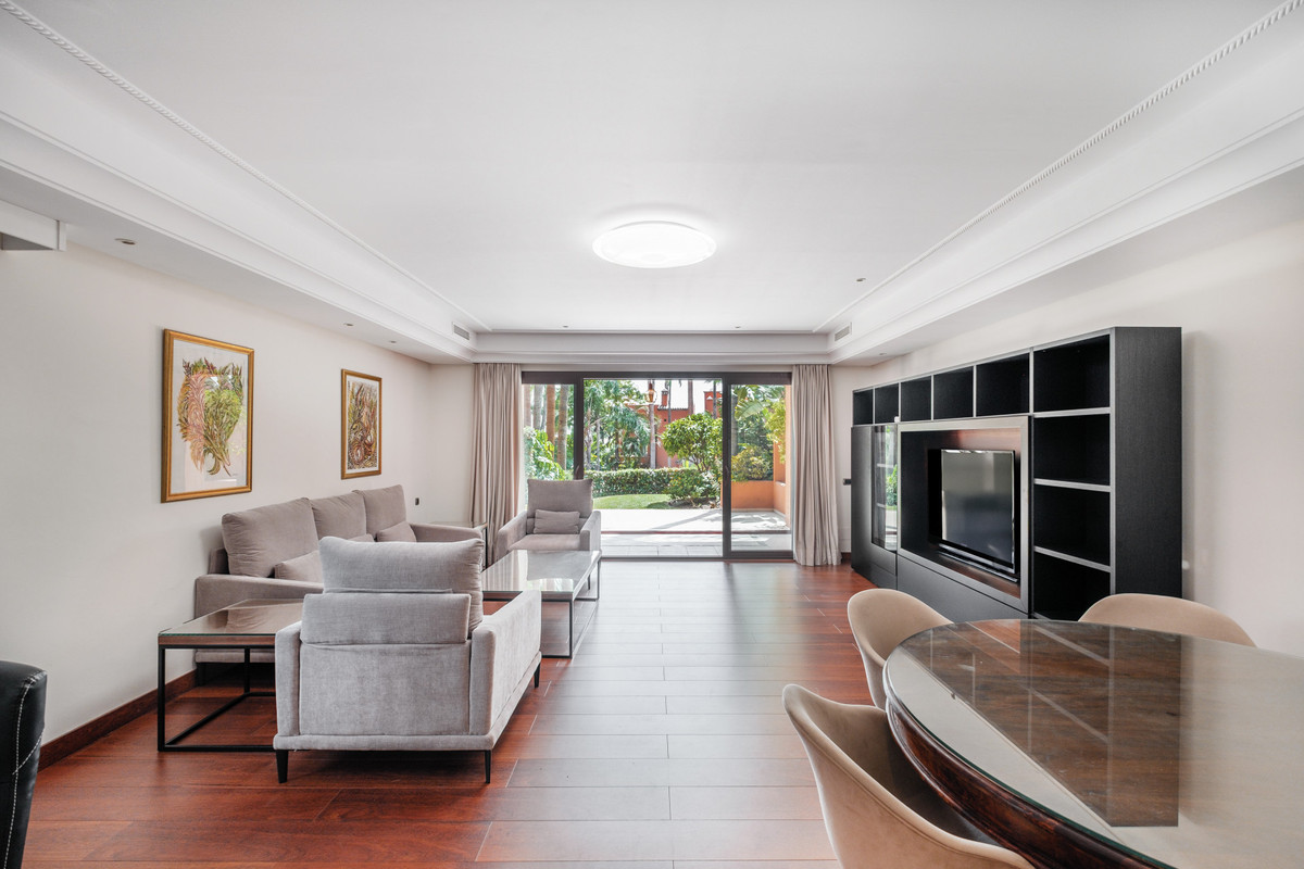 Huis te koop in The Golden Mile | 4 slaapkamers H5307085