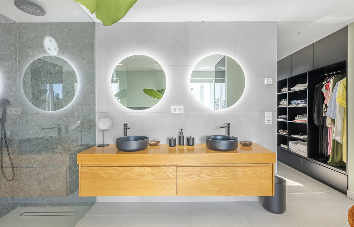 Huis te koop in The Golden Mile | 4 slaapkamers H5346865