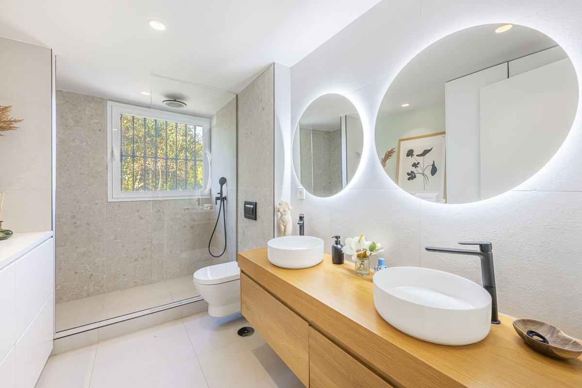 Huis te koop in The Golden Mile | 4 slaapkamers H5346865